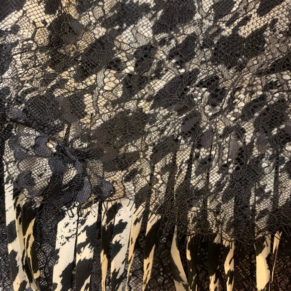 Ann Taylor. Size 10. Awwww wish I would have lost weight. - Picture 4 of 4